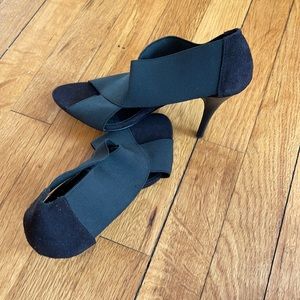 Black stretchy heels